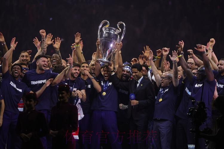 FIFA公布年度最佳阵：大巴黎6人！姆巴佩无缘+皇马1人入选引争议