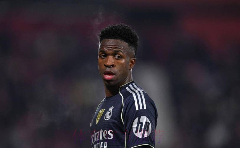 1-1!熊皇造点,姆巴佩14战14球难救主,皇马3轮不胜,被巴萨反超 1-1!熊皇造点,姆巴佩14战14球难救主,皇马3轮不胜,被巴萨反超